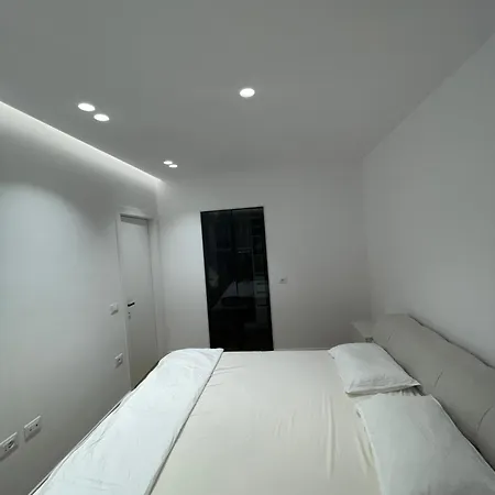 White Rooftop Living